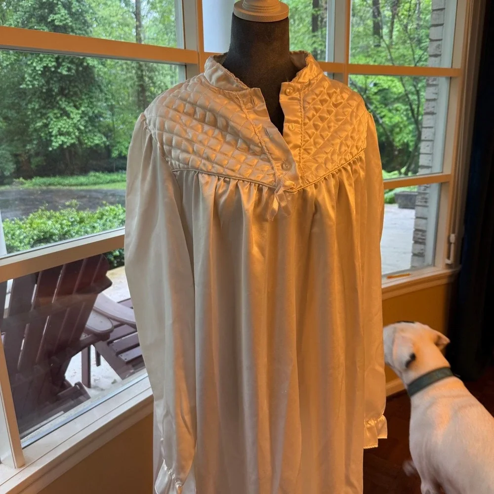 N/A vintage white